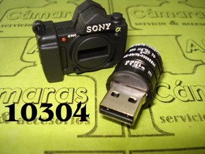 MEMORIA USB 8GB TIPO CÁMARA SONY 10304