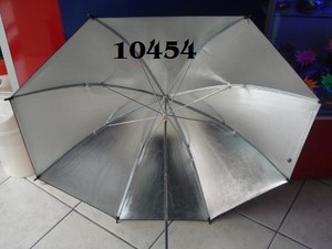 SOMBRILLA NEGRO / PLATA 100 CMS 10454